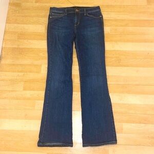 Joe’s Jeans— Bootcut size 28